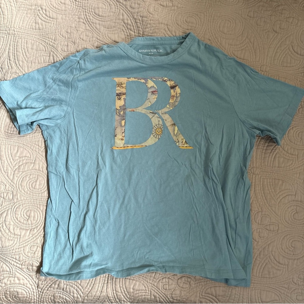 Banana Republic Blue Graphic Tee‎